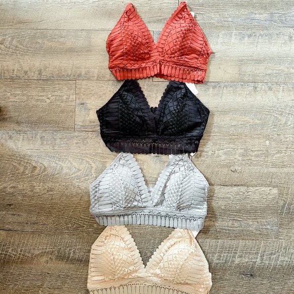 BLACK Lace Bralette - Picture 4 of 4